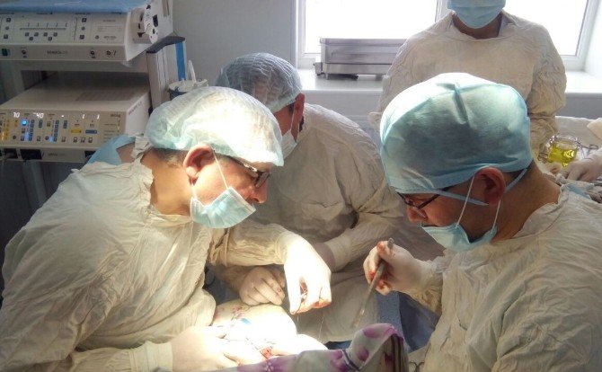 Çocuk Cerrahisi Profesörleri Ahmet Yesevi Üniversitesi’nde