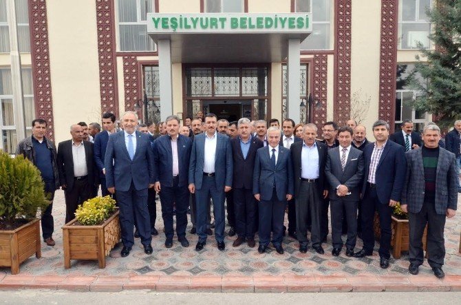 Bakan Tüfenkci, Yeşilyurt Belediyesi’ni Ziyaret Etti