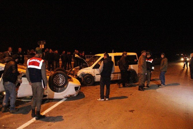 Sakarya’da Trafik Kazası: 2 Yaralı