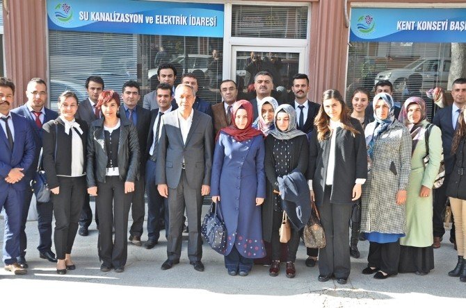 Aday Öğretmenlerden Başkan Özdemir’e Ziyaret