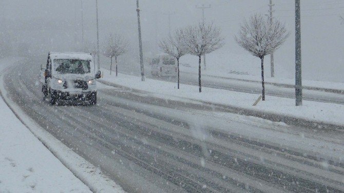 Bitlis’tde Kar Yağışı