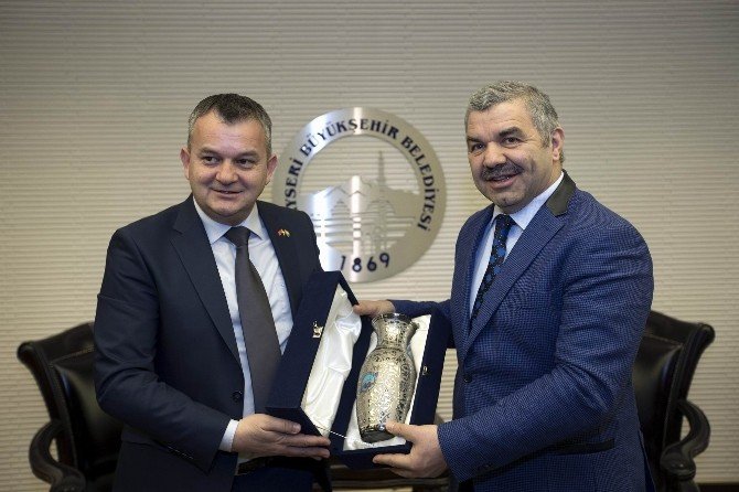Bosna Hersek Başkonsolosu Began Muhic, Başkan Mustafa Çelik’e Teşekkür Etti