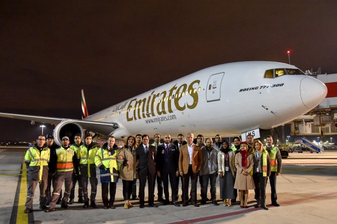 Emirates’in Boeing 777-300 uçağı Sabiha Gökçen'de