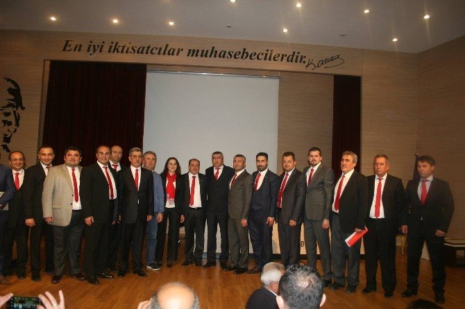 Eskişehir Emirdağlılar Vakfı Başkanı Murat Kahya Oldu