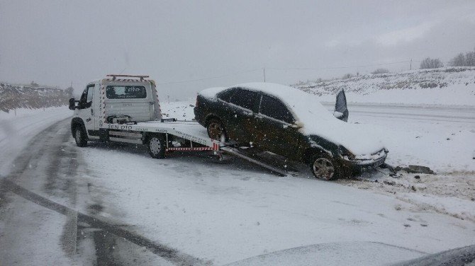 Kar Yağdı Araçlar Takla Attı