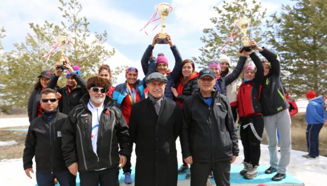 Ünilig Kış Spor Oyunları Türkiye Şampiyonası yapıldı
