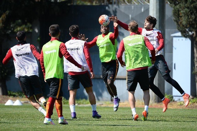 Galatasaray’da Hazırlıklar Sürüyor