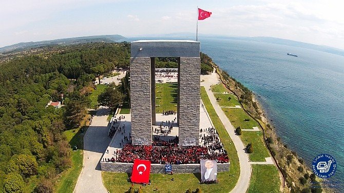 Şehitler Abidesine Atatürk İmzası