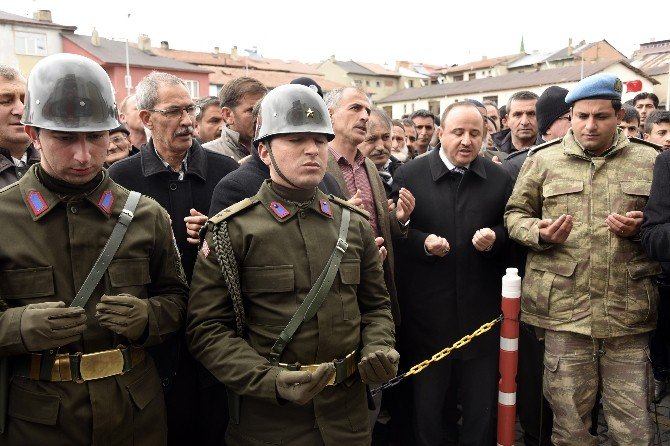 Şehit Üsteğmen Erdem Keskin’in Cenazesi Baba Ocağında