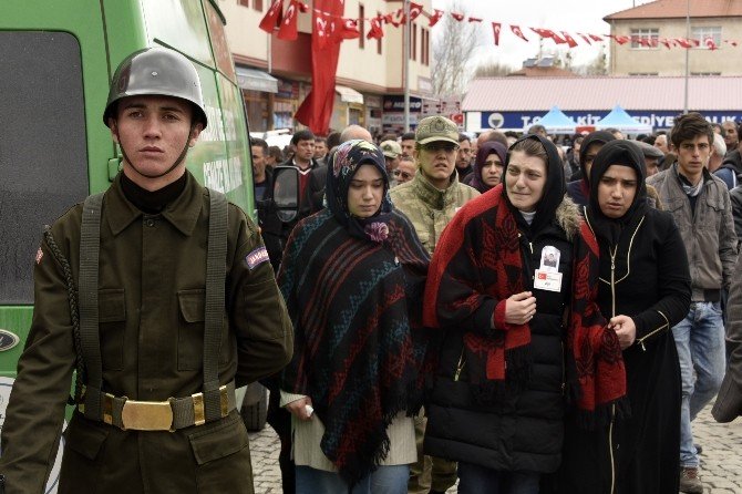 Şehit Üsteğmen Erdem Keskin’in Cenazesi Baba Ocağında