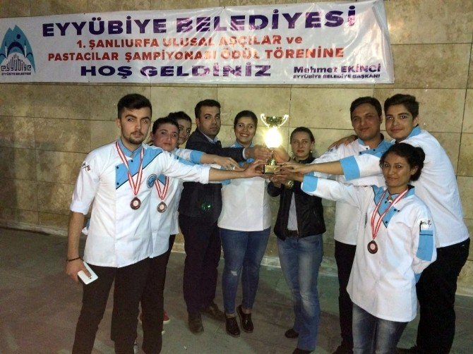 Aşçılar Şampiyonasında Kilis’ten Katılan Öğrenciler Madalya İle Döndü