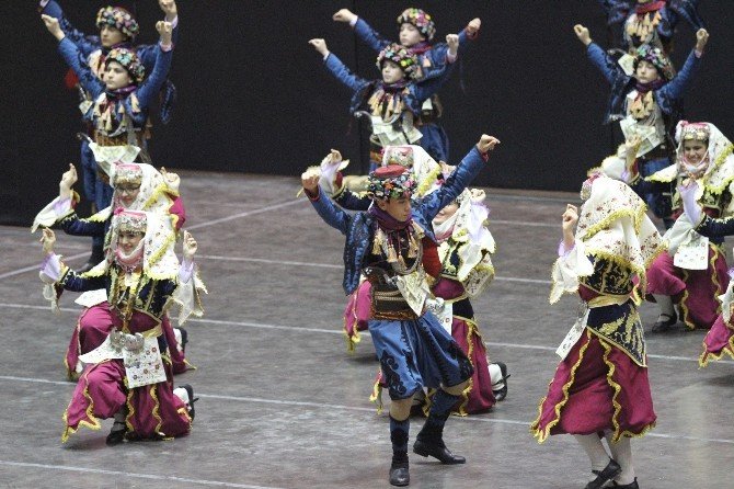 Gaziemir Belediyesi Halk Danslarından Bir Başarı Daha