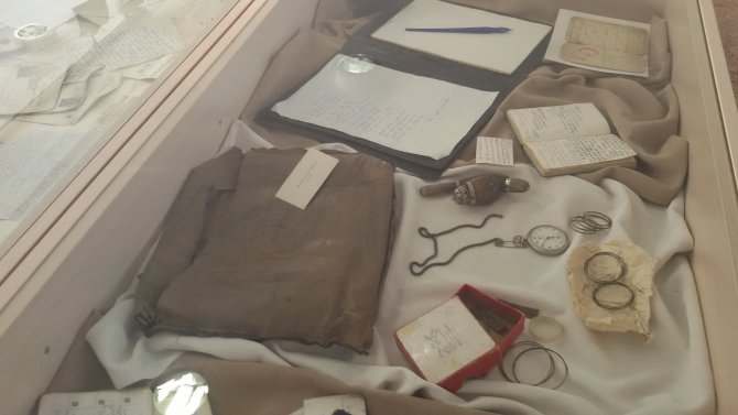 Aşık Veysel'in torunu Sebahattin'den dedesine vefa sergisi