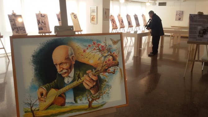 Aşık Veysel'in torunu Sebahattin'den dedesine vefa sergisi