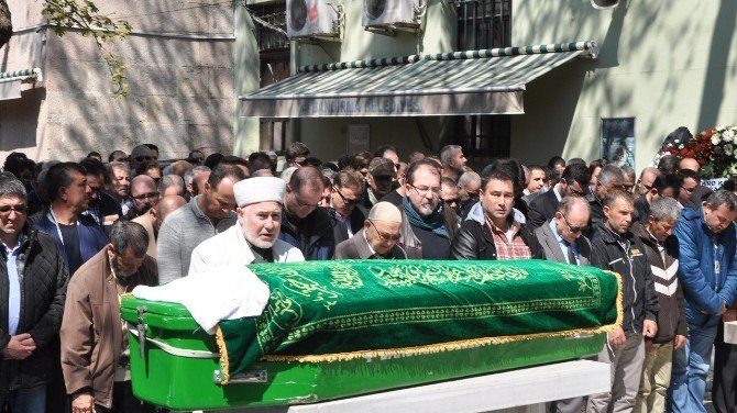 Balıkesir’de Öldürülen Avukatın Cenazesi Defnedildi