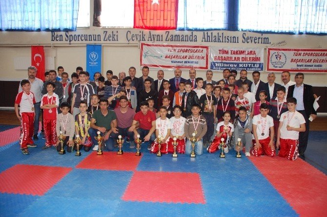 Kick Boks Okullararası İl Şampiyonası Gerçekleştirildi