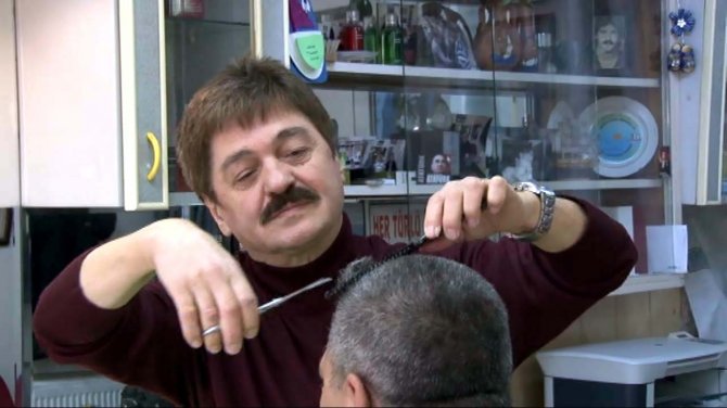 Hem berber, hem muhtar