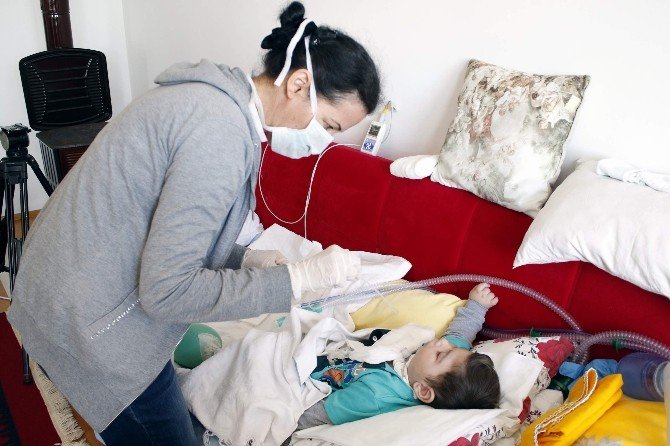 2 Yaşındaki Taha’nın, 5 Ayrı Makineyle Yaşam Mücadelesi