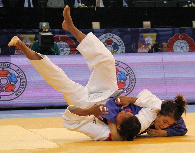Bakan Çağatay Kılıç Milli Judoculara Başarı Diledi