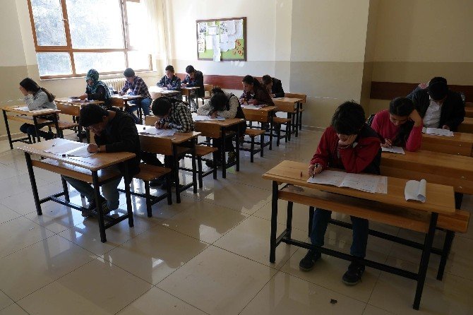 Haliliye Belediyesi Öğrencileri Zeka Olimpiyatlarına Hazırlıyor