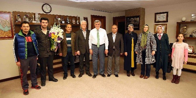 Başkan Karaosmanoğlu STK’larla Bir Araya Geldi