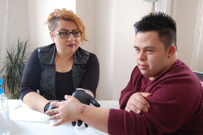 Kaybolduklarında "Sevgi İzi" Dövmesi İle Bulunacaklar