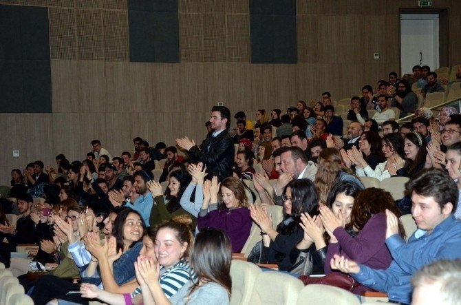 Namık Kemal Üniversitesi Öğrencilerinden Milli Şair Mehmet Akif Ersoy Orotoryosu