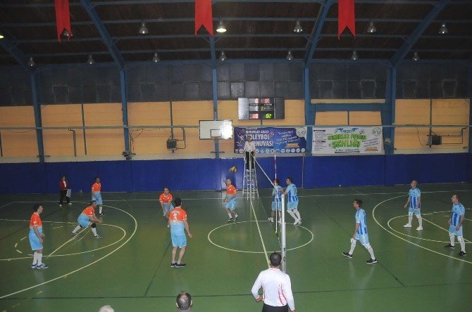 Bozüyük Belediyesi Kurumlar Arası Voleybol Turnuvasında 3. Hafta Sona Erdi