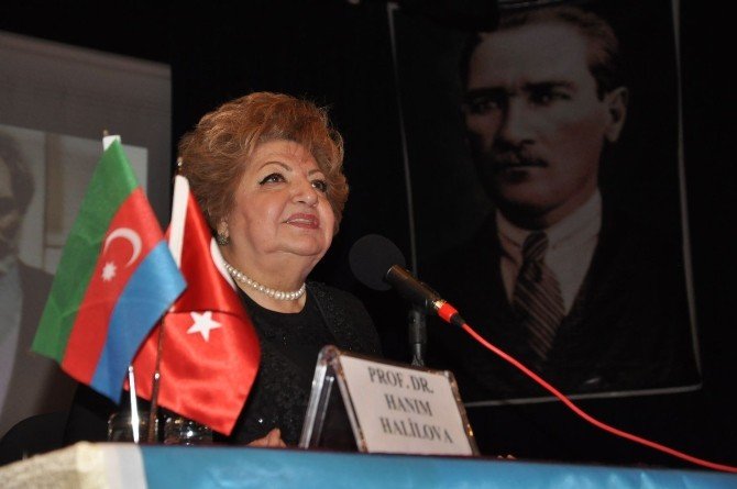 Hanım Halilova, Alparslan Türkeş Ve Türk Dünyasını Anlattı