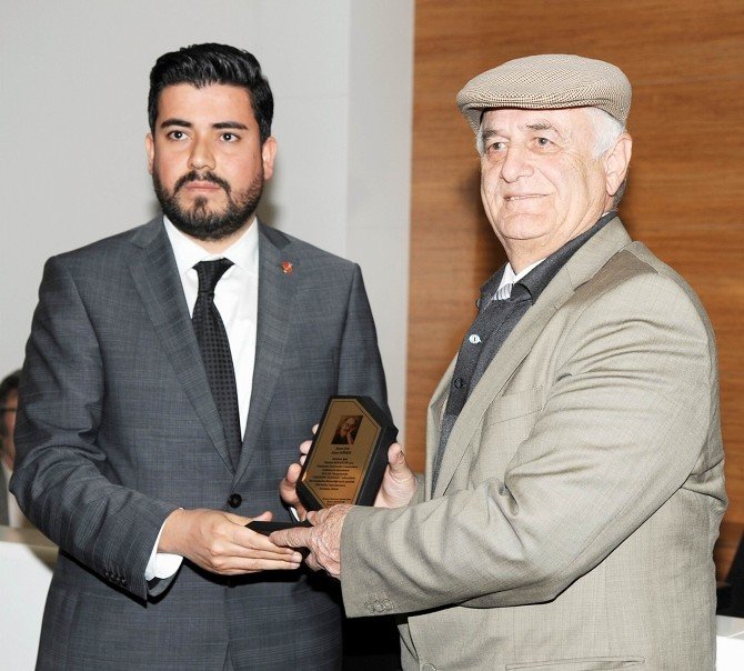 Vahittin Bozgeyik 2016 Şiir Ödülleri Sahiplerini Buldu