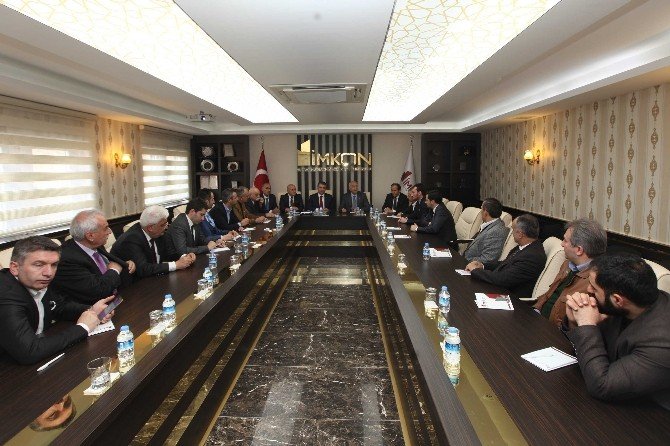 Yenimahalle Belediye Başkanı Yaşar, İnşaat Müteahhitlerini Dinledi