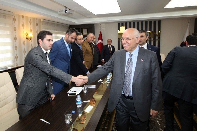 Yenimahalle Belediye Başkanı Yaşar, İnşaat Müteahhitlerini Dinledi