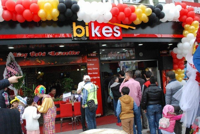 Bikes Döner Törenle Açıldı