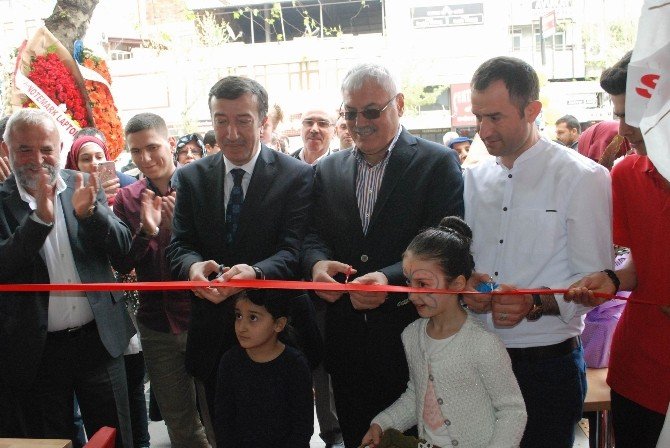 Bikes Döner Törenle Açıldı