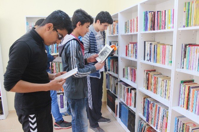 Elazığ Sarılı Köyünde Kütüphane Açıldı