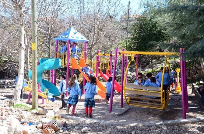 Onikişubat, Bilgi Ve Kültür Evlerini Hizmete Açtı