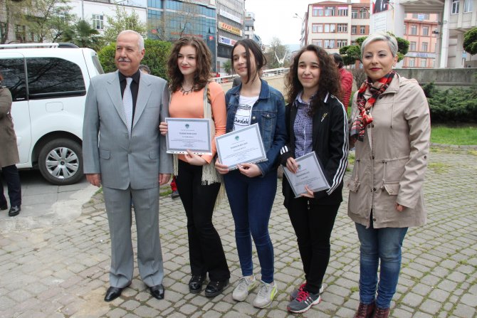 Zonguldak'ta 3 öğrencinin 'kuş evleri projesi' büyük beğeni gördü