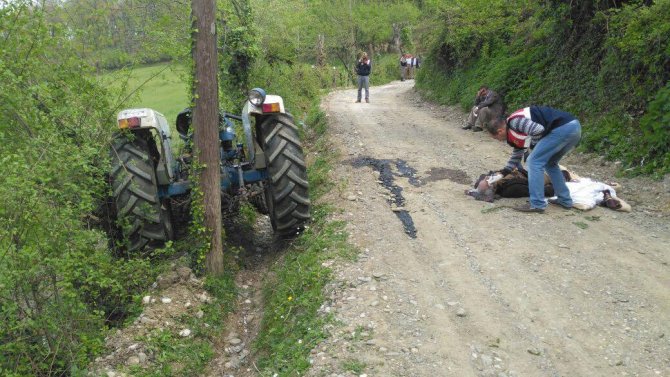Zonguldak Çaycuma’da traktörün altında kalan emekli vatandaş, hayatını kaybetti