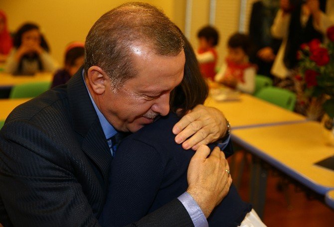 Cumhurbaşkanı Erdoğan’ı Duygulandıran Şiir
