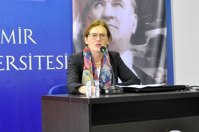 NATO İzmir Kara Komutanlığı Politik Danışmanı Heıdı Meyer: