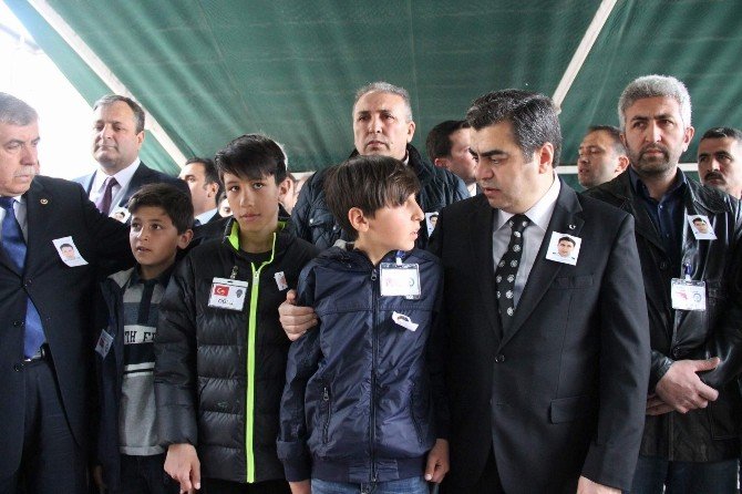 Şehit Mustafa Sezgin Son Yolculuğuna Uğurlandı