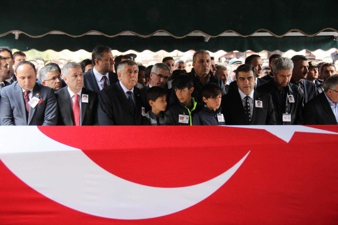 Şehit Mustafa Sezgin Son Yolculuğuna Uğurlandı