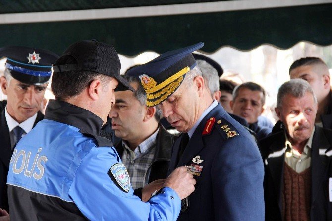 Şehit Mustafa Sezgin Son Yolculuğuna Uğurlandı