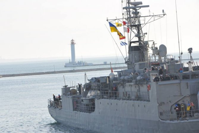 Türk savaş gemileri Ukrayna’da