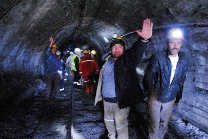 Amasyalı Madenciler Yer Altında Eylem Başlattı