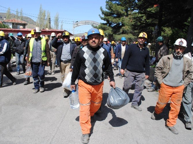 Amasyalı Madenciler Yer Altında Eylem Başlattı