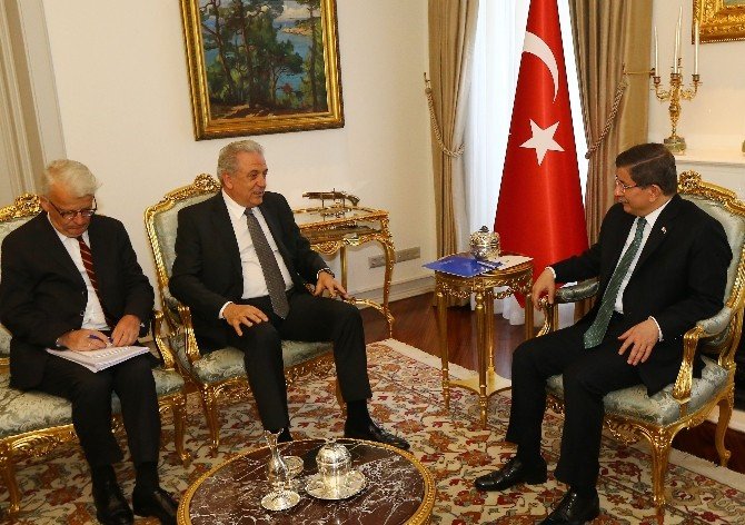 Başbakan Davutoğlu, Göç İşlerinden Sorumlu AB Komiseri Avramopulos’u Kabul Etti
