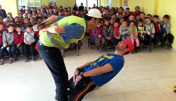 Karpuzlu Belediyesi Çocukları Eğlendirerek Öğretti
