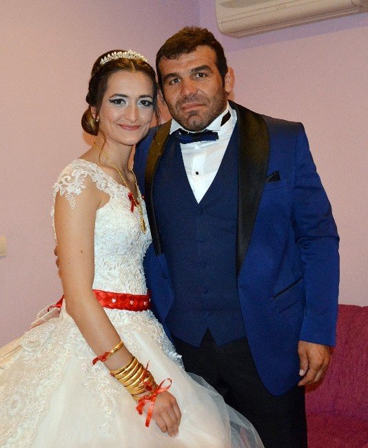 Başpehlivan Salih Dorum Dünya Evine Girdi