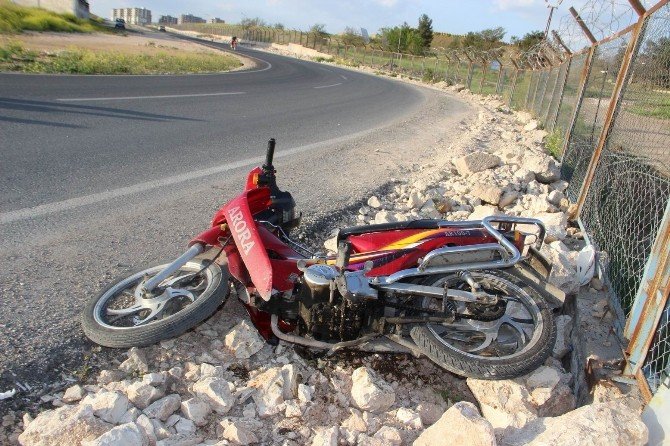 Takla Atan Motosikletin Sürücüsü Yaralandı